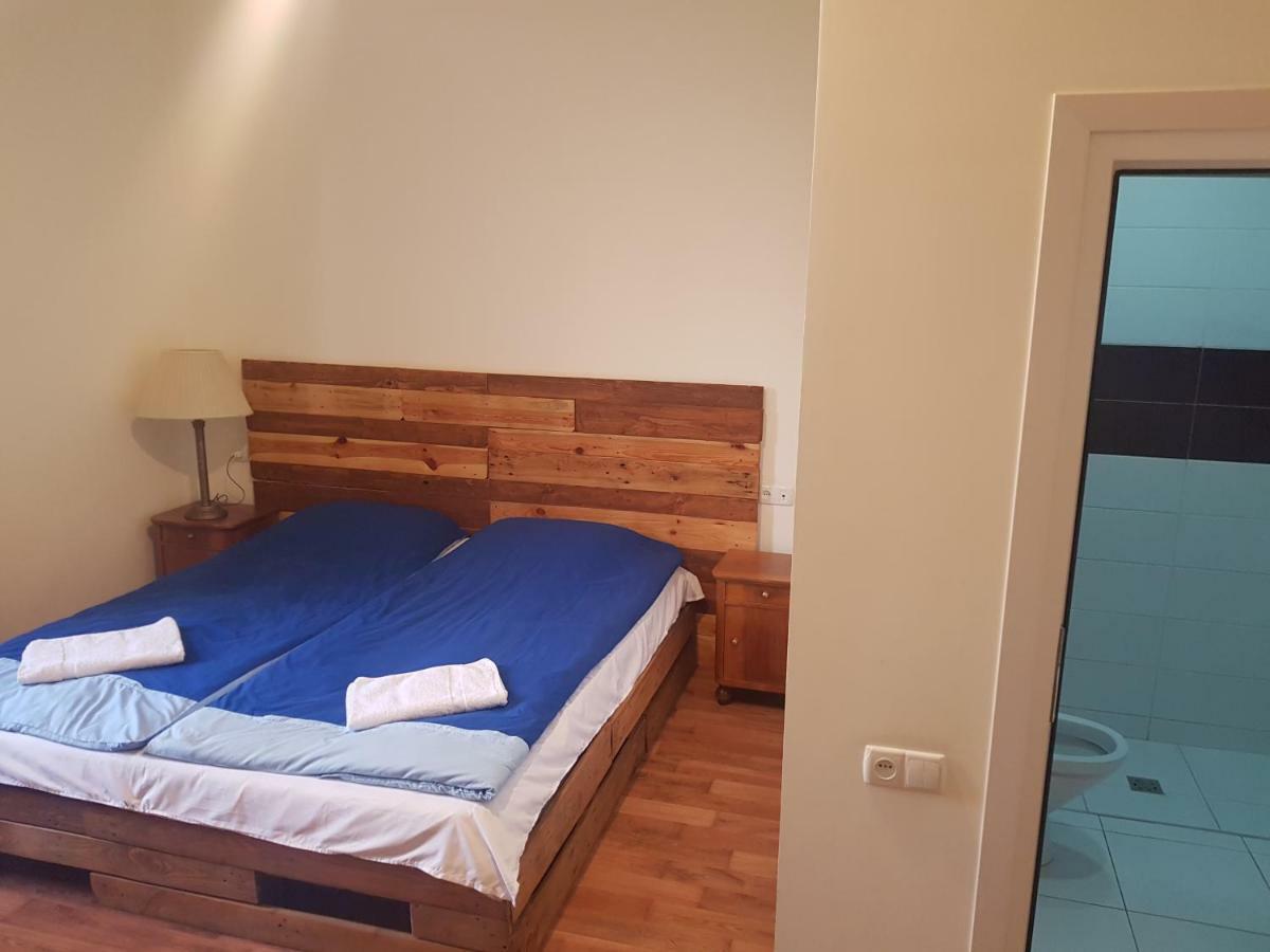 Shat Lav Hostel Erywań Zewnętrze zdjęcie